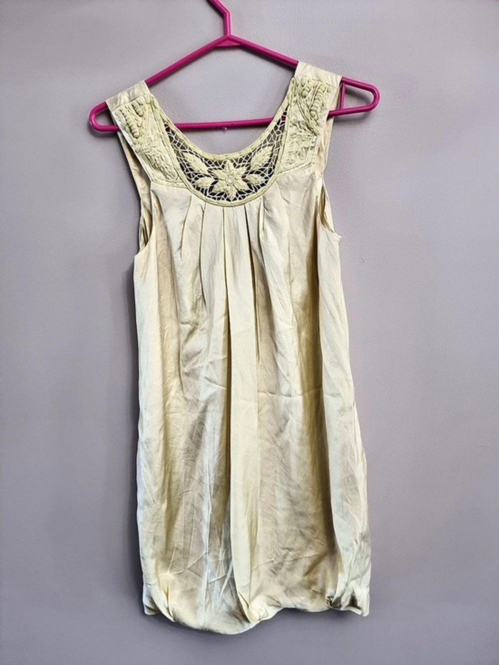 BCBGMAXAZRIA Maxi Dress Embroidered Mini Dress in Light Yellow Size Small